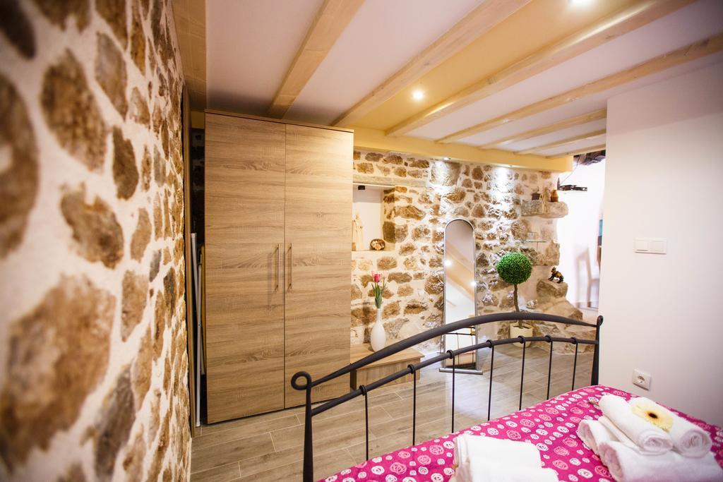 Studio Apartments Bonaca Split Exterior foto
